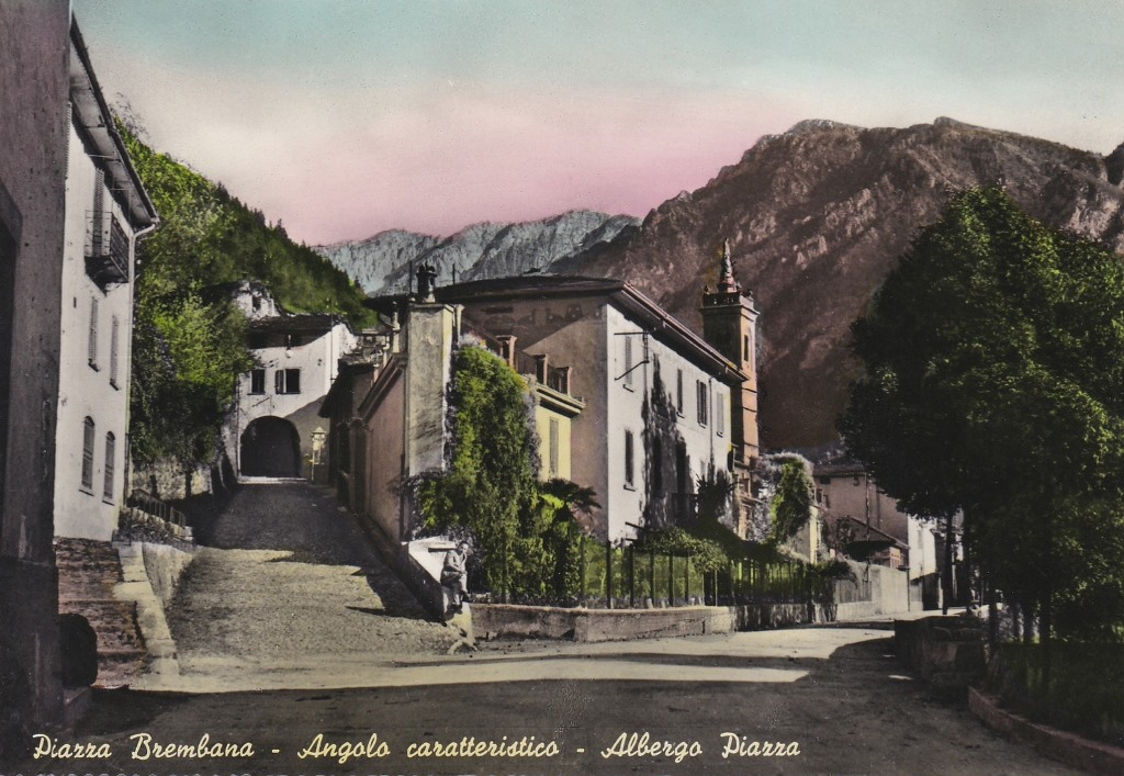 Piazza Brembana