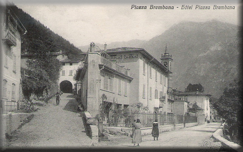 Piazza Brembana